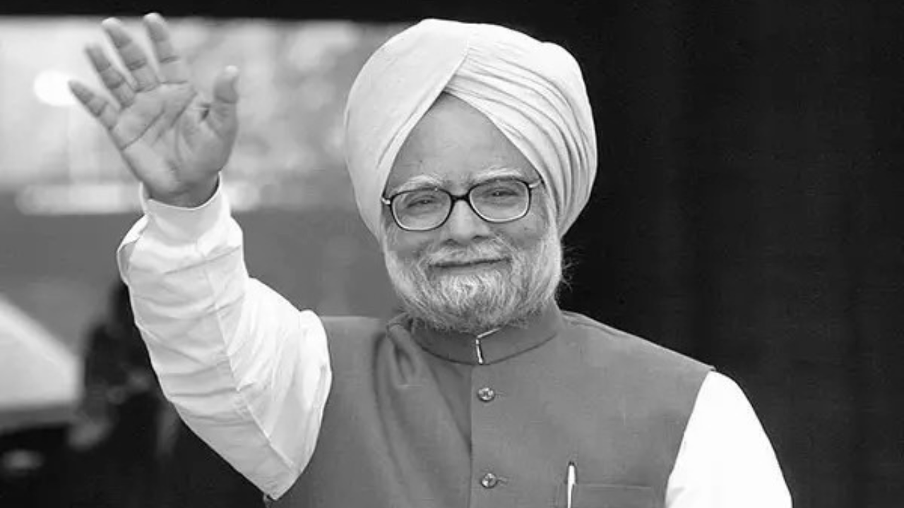 You are currently viewing Centre offers plot for Manmohan Singh memorial next to Pranab Mukherjee’s, awaits family’s nod