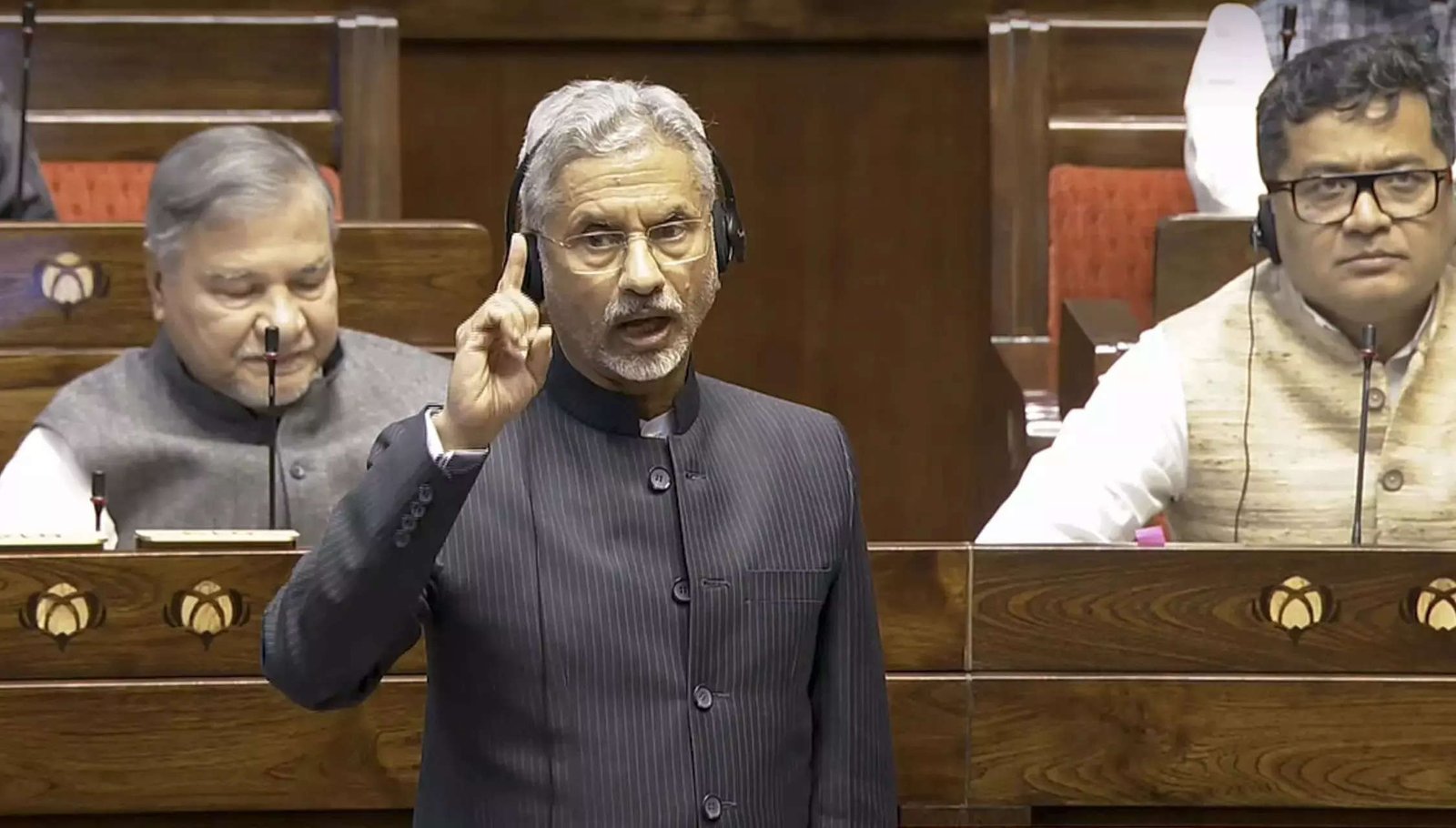 You are currently viewing ‘Obligation to take back illegal nationals’: Jaishankar in Rajya Sabha on 104 Indians sent back by US