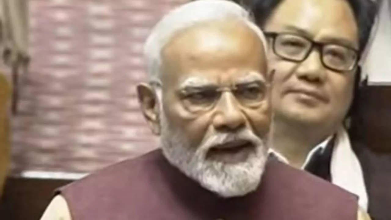 You are currently viewing Expecting ‘Sabka Saath, Sabka Vikas’ from Congress will be huge mistake: PM Modi in Rajya Sabha -Top quotes