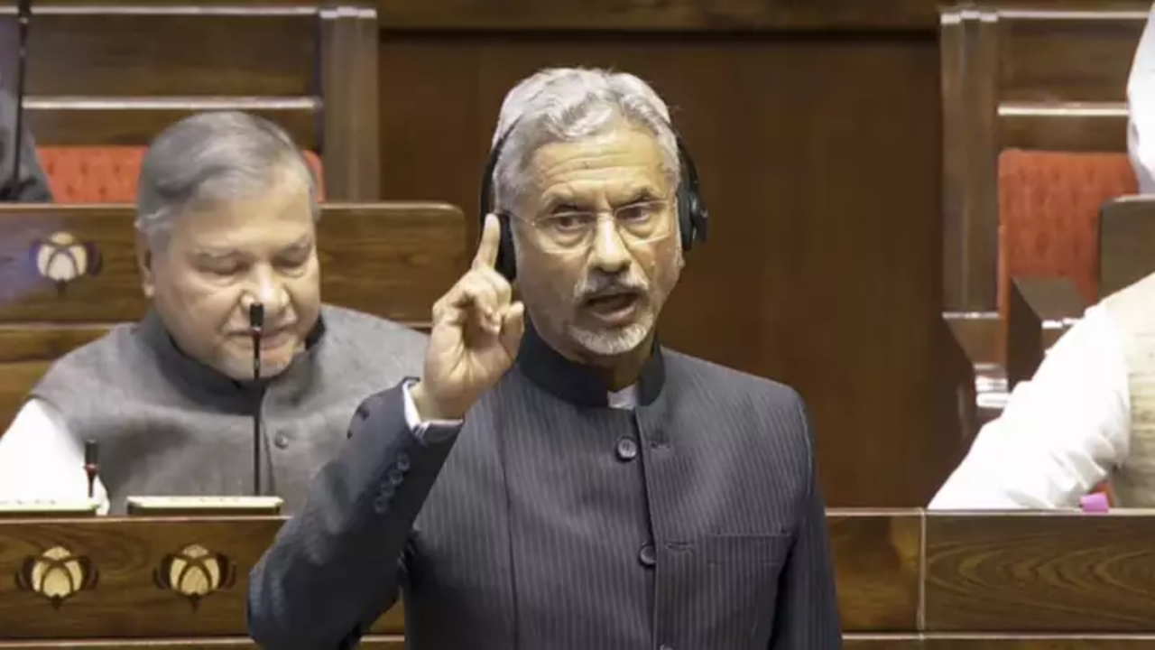 You are currently viewing India engaging with US to ensure deportees aren’t mistreated in flights: EAM S Jaishankar