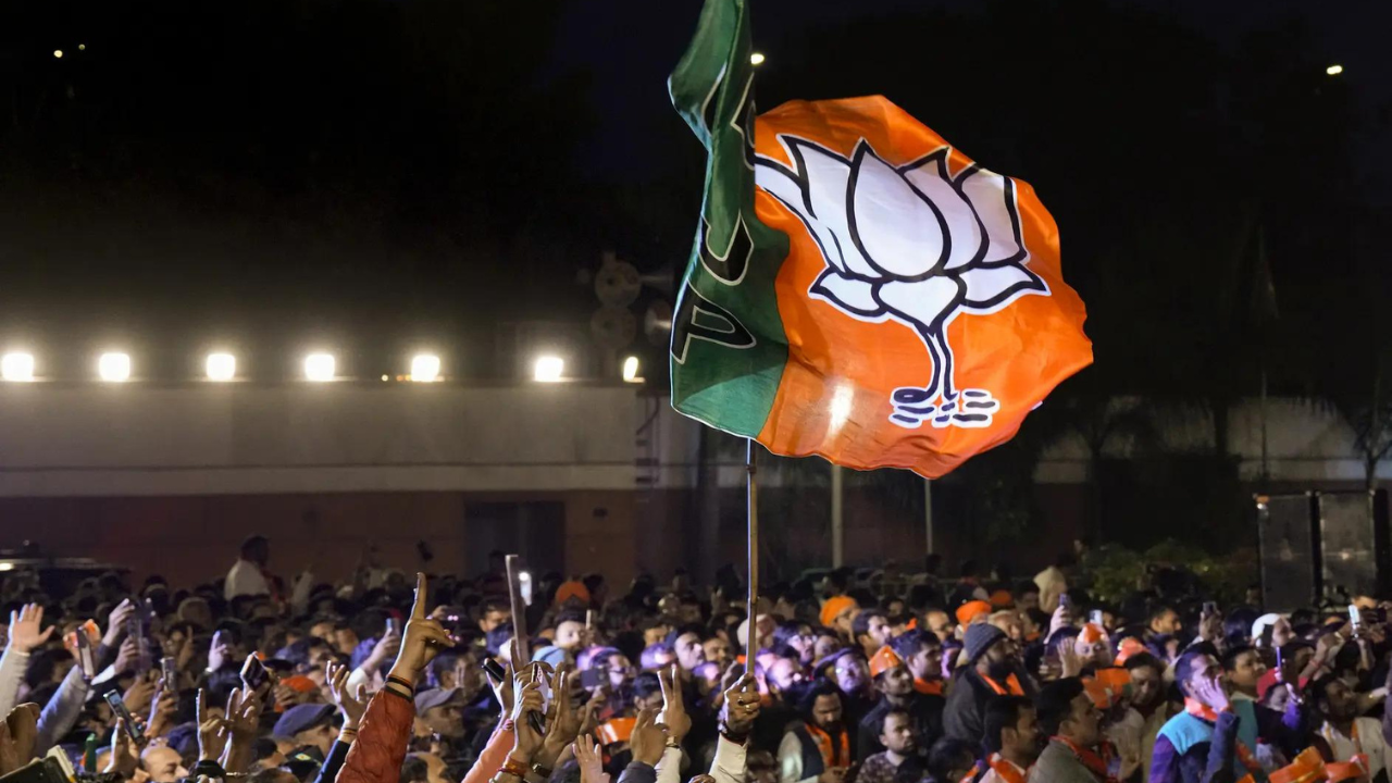 You are currently viewing How BJP grafted win with focus on excise policy, ‘Sheesh Mahal’