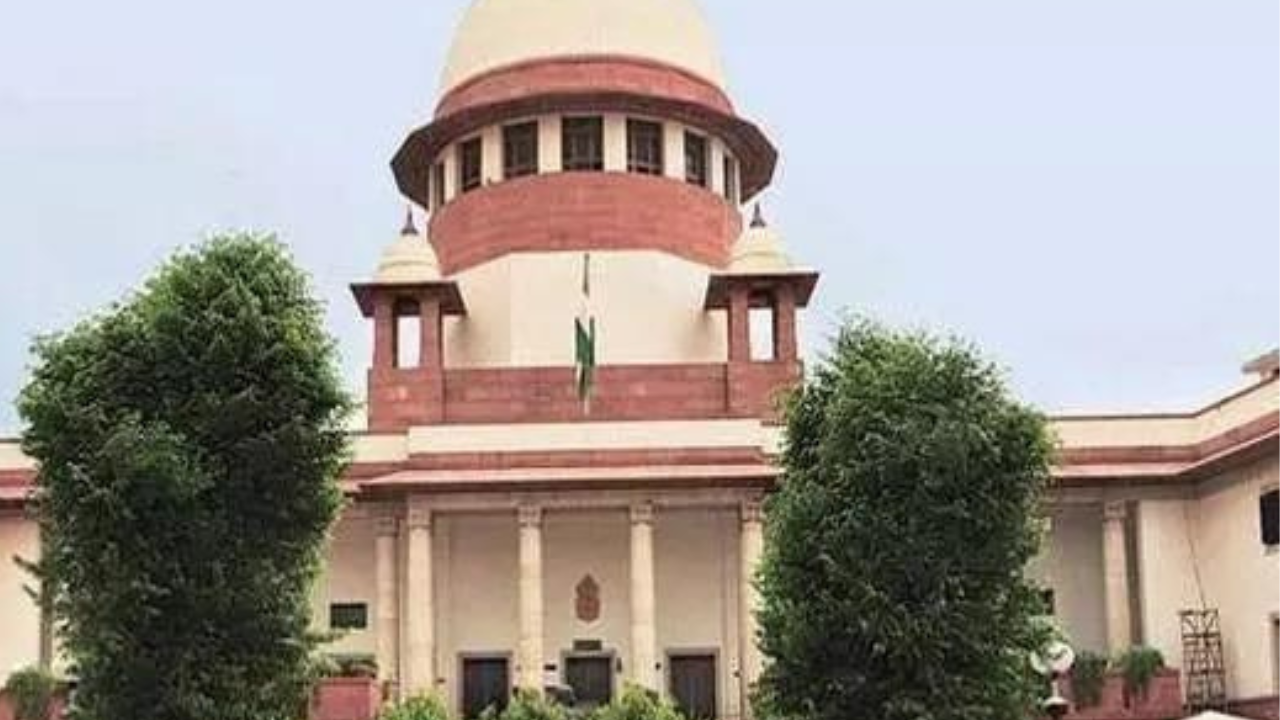 You are currently viewing ‘We are not going to leave vacuum’: Supreme Court seeks Centre’s response on obscene YouTube content