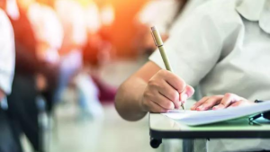 Read more about the article CBSE eyes 2 slots, February and May, for Standard X double boards