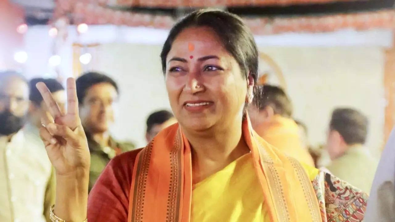 You are currently viewing ‘Congress and AAP never addressed issues of people of Delhi,’ says CM Rekha Gupta