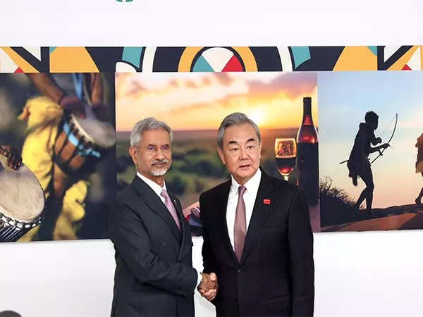 You are currently viewing EAM S Jaishankar, Chinese counterpart Wang Yi meet on G20 sidelines, discuss Kailash Mansarovar, flight connectivity