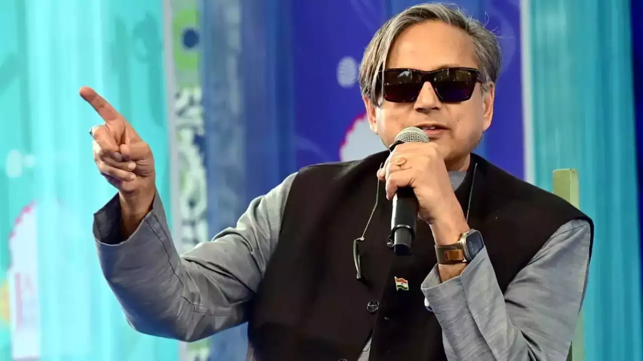 You are currently viewing ‘Where ignorance is bliss’: Shashi Tharoor shares cryptic post amid rumors of rift with party