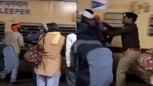 Read more about the article Watch: Cop’s instant reaction goes viral on catching man throwing water at train passangers