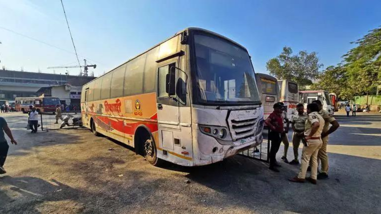 You are currently viewing Woman raped in bus at busy Pune station located opposite thana