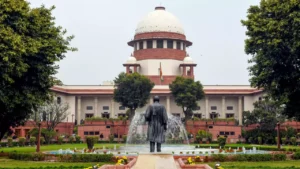 Read more about the article In Supreme Court, government opposes life ban on convicted netas