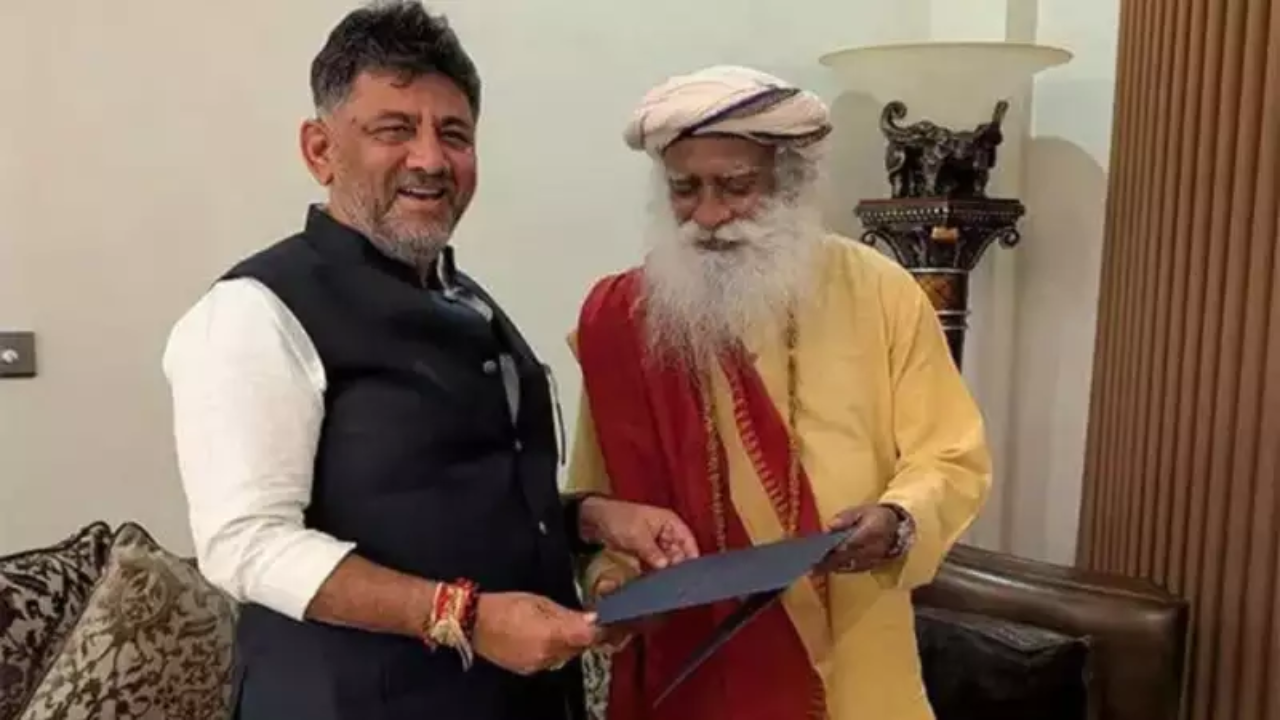 You are currently viewing DKS hits back after row over attending event graced by Amit Shah