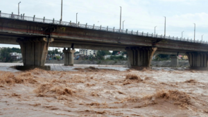 Read more about the article 5 die in Jammu rains, Srinagar highway shut
