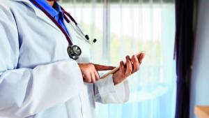 Read more about the article Private medical colleges save crores on stipends as NMC dithers