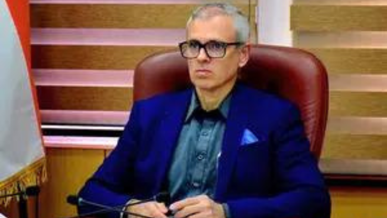 You are currently viewing J&K CM Omar Abdullah rules out alliance with BJP, praises Manmohan Singh for bringing India & Pakistan ‘close to solving Kashmir issue’