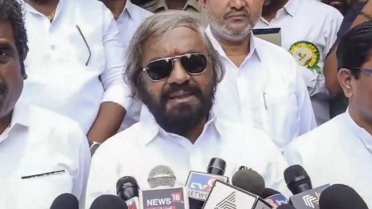 You are currently viewing Legislators under pressure, 80% above 60: Karnataka minister defends recliners in assembly