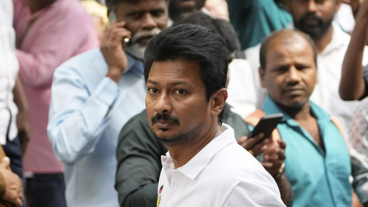 You are currently viewing SC bars fresh FIR against Udhayanidhi Stalin over ‘sanatana’ remark