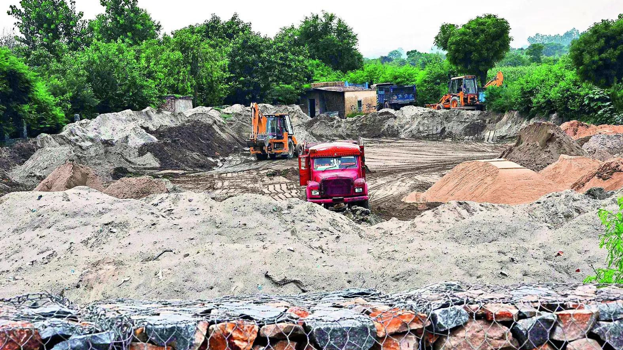 You are currently viewing Sand miners rough up woman tehsildar