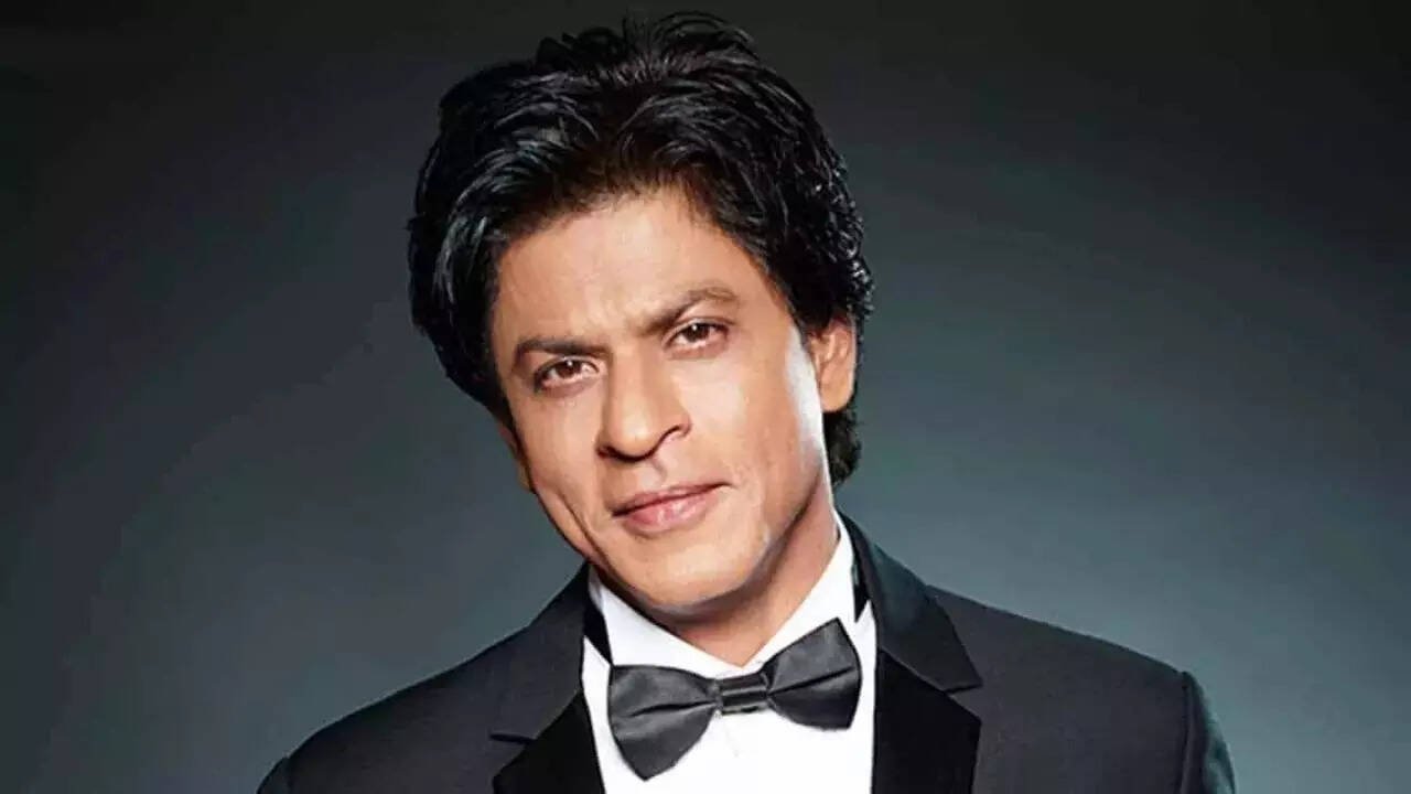 You are currently viewing ITAT rules in Shah Rukh favour, quashes reassessment process