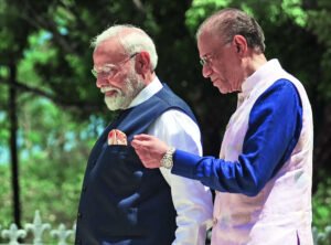 Read more about the article Mauritius is family, links India to wider Global South: PM Modi