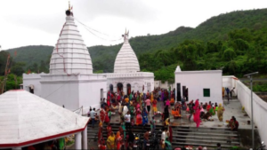 Read more about the article 300 years on, Dalit families finally enter Gidheshwar Shiv temple in West Bengal