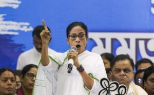 Read more about the article BJP slams Didi for Santiniketan ‘Holi ban’, TMC denies any such prohibition