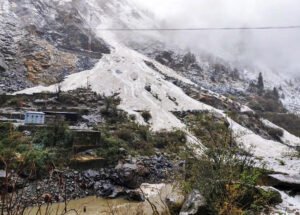 Read more about the article Study: Western Himalayas avalanche risks up due to warming, human activities