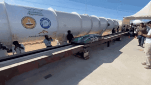 Read more about the article India to have ‘world’s longest hyperloop tube soon’: Vaishnaw shares video