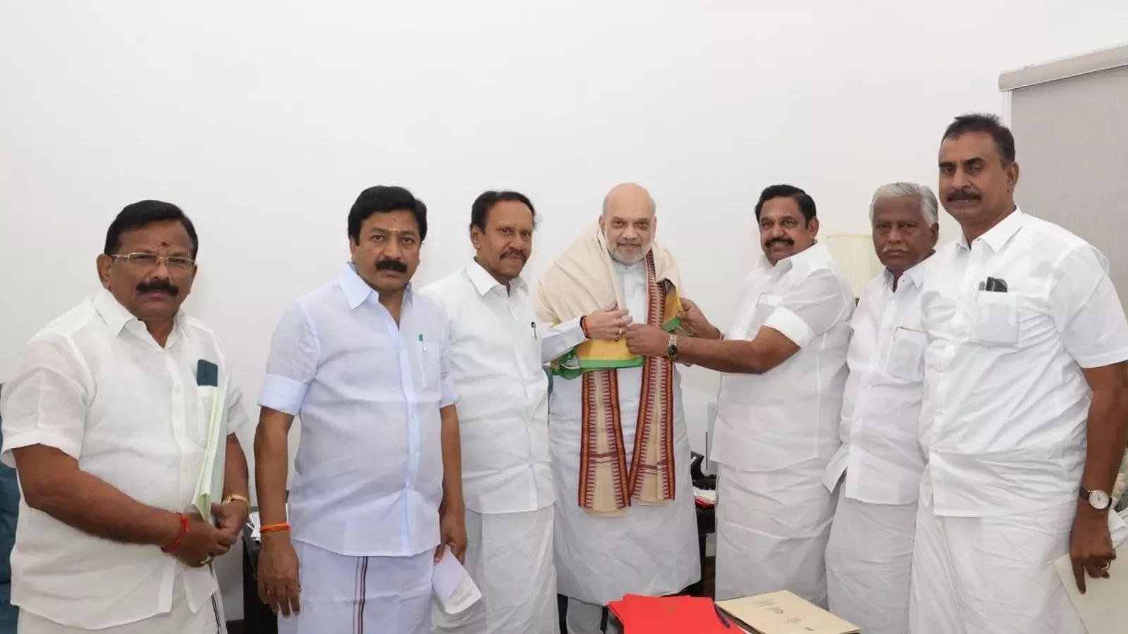 You are currently viewing EPS meets Amit Shah amid buzz of reviving ties before 2026 polls