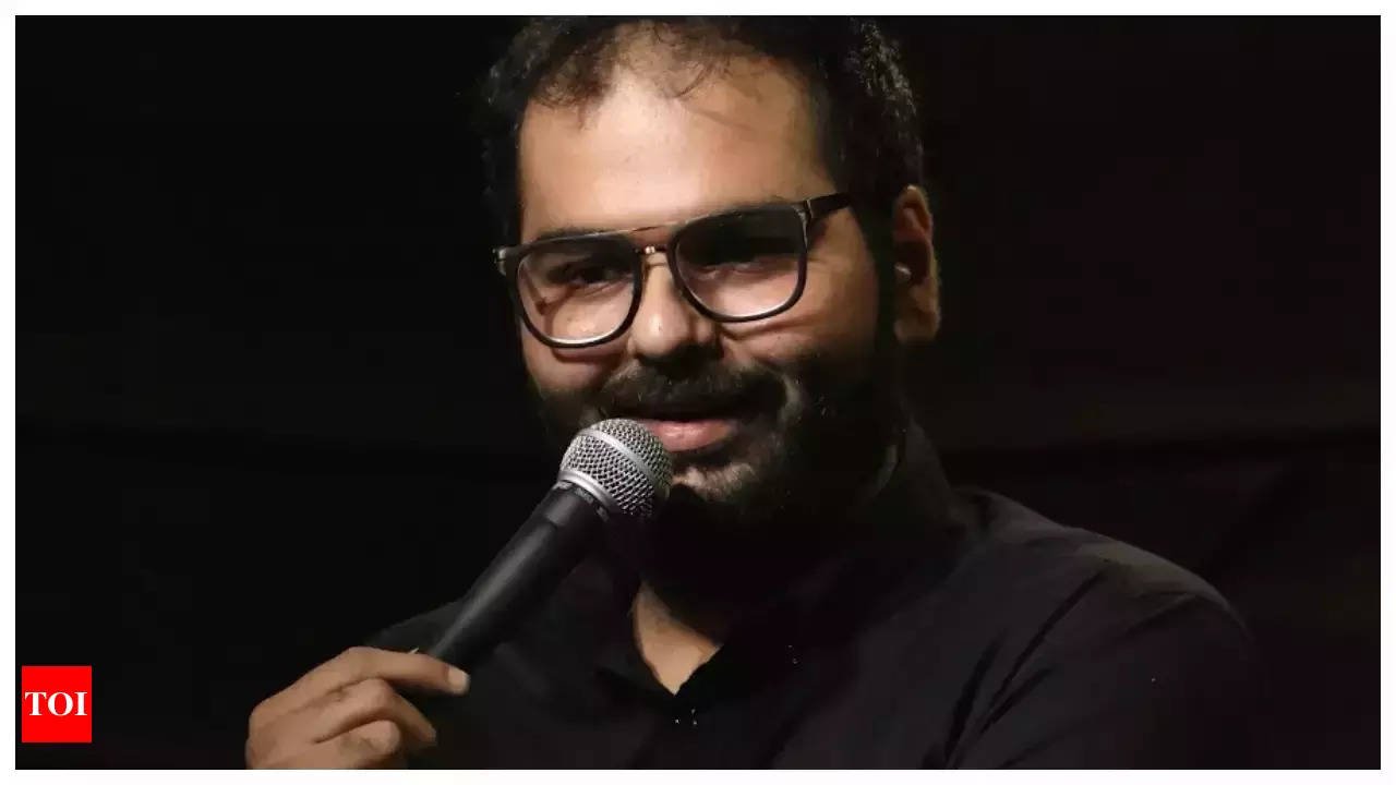 You are currently viewing Cops issue second notice to Kunal Kamra for appearance