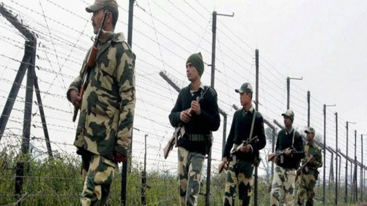 You are currently viewing 3 cops, 3 terrorists killed in J&K