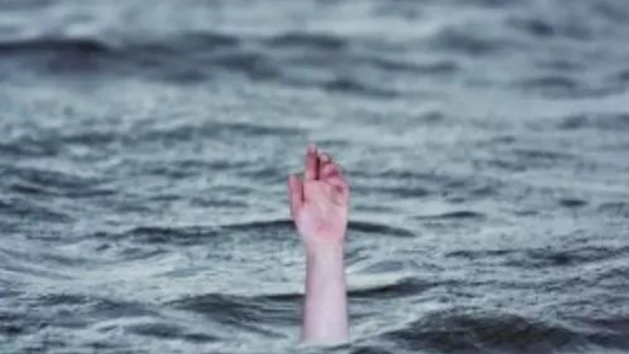 You are currently viewing Woman, 3 kids drown in pond in Telangana’s Kamareddy