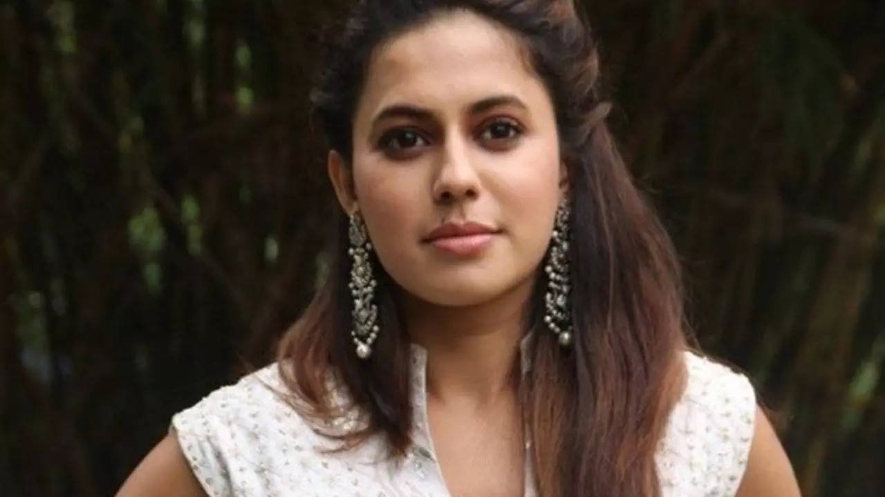 You are currently viewing Gold smuggling case: Ranya Rao moves Karnataka HC for bail