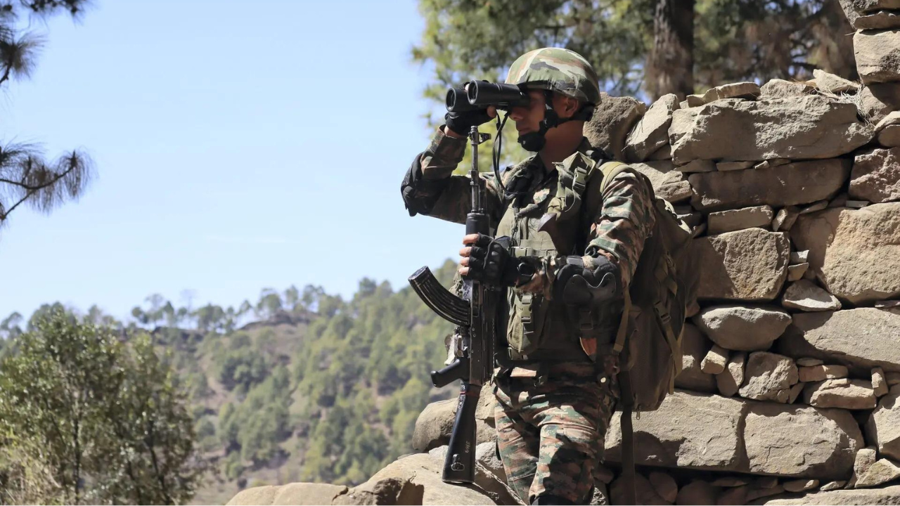 You are currently viewing ‘Unprovoked firing’: What Indian Army said on Pakistan violating ceasefire at LoC in J&K’s Poonch