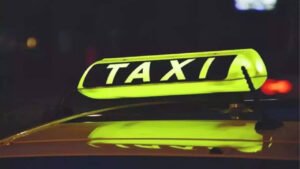 Read more about the article Gurugram driver helps woman deliver baby in his cab, social media says, ‘the kind of Vikas we need’