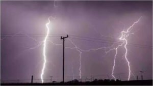 Read more about the article Lightning strikes kill 13 in four districts of Bihar, CM announces Rs 4 lakh compensation