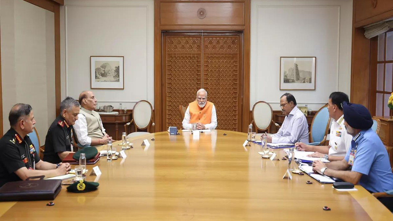 You are currently viewing PM Modi gives armed forces free hand on response against Pakistan for Pahalgam terror attack
