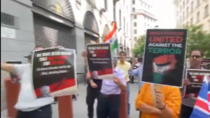 Read more about the article Indian diaspora in London counters pro-Khalistan, Pakistan protest outside high commission
