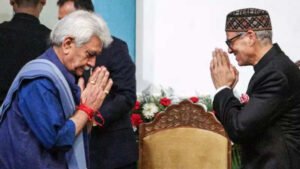 Read more about the article J&K LG finds business rules ‘contrary to Jammu and Kashmir Act’, sends file back to CM Omar Abdullah