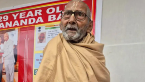 Read more about the article Padma Shri Yoga guru Baba Sivanand passes away in Varanasi
