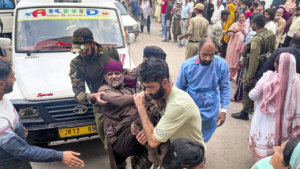 Read more about the article Four dead as bus falls into Poonch gorge