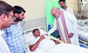Read more about the article Shah checks on securitymen hurt in Operation Blackforest