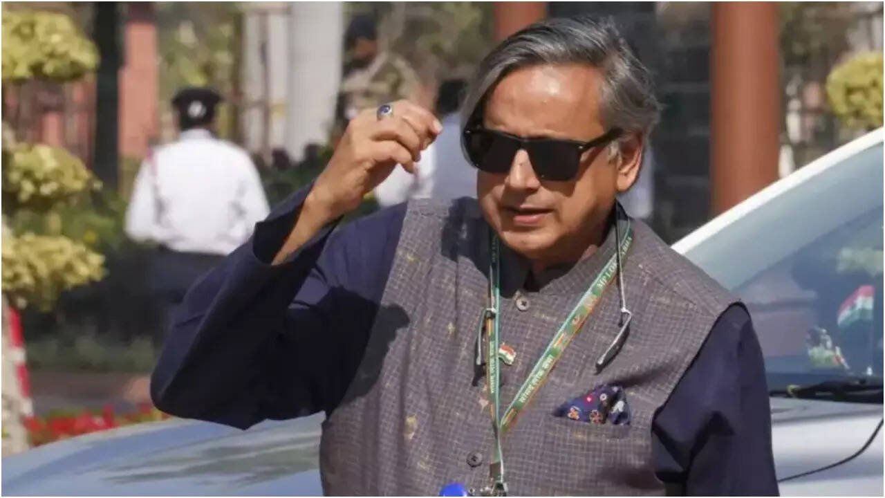 You are currently viewing Operation Sindoor: Shashi Tharoor chosen to lead all-party delegation despite name missing from Congress list