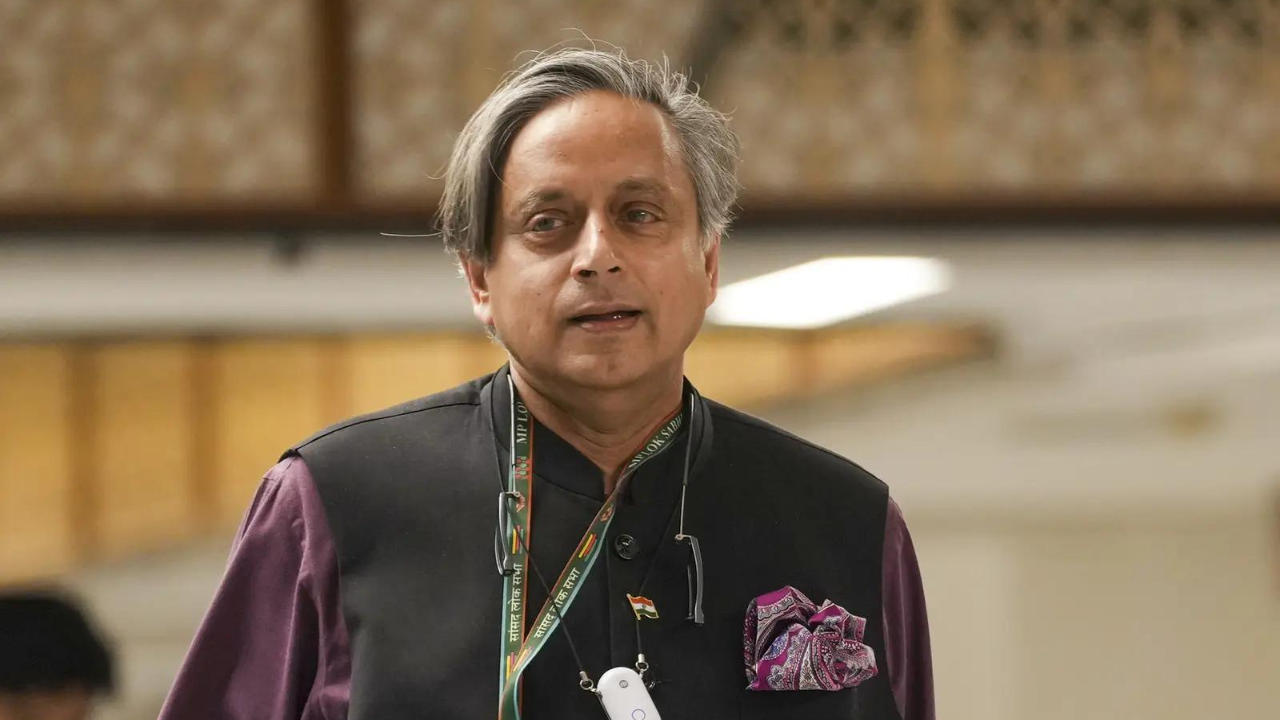 You are currently viewing ‘Why does Rahul Gandhi hate those who speak for India?’ BJP slams Congress for excluding Shashi Tharoor from all-party delegation list