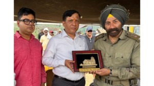 Read more about the article Sunny Deol shoots for Border 2 in Uttarakhand, meets Uttarakhand Film Development Council CEO Banshidhar Tiwari