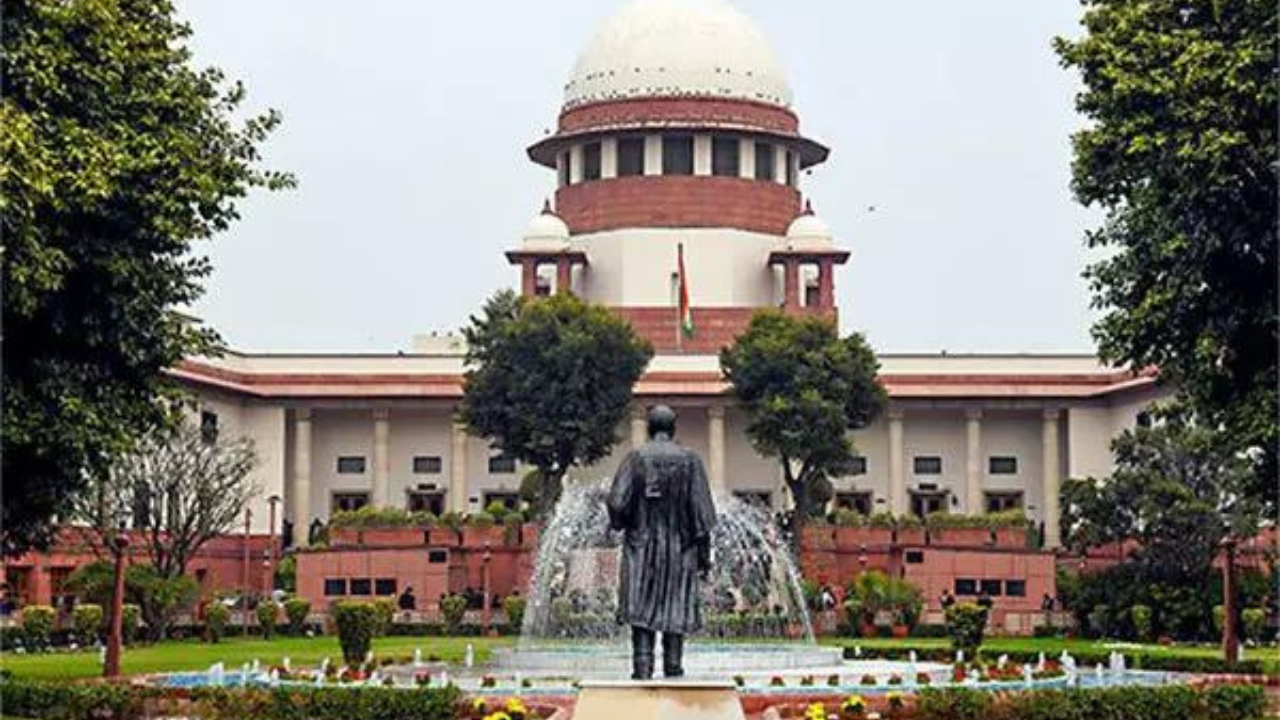 You are currently viewing SC to petitioners challenging waqf law: Need ‘strong and glaring’ case for interim relief