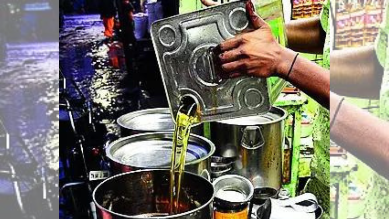 You are currently viewing Govt cuts edible oil import duty by 10 percentage points to tame soaring prices