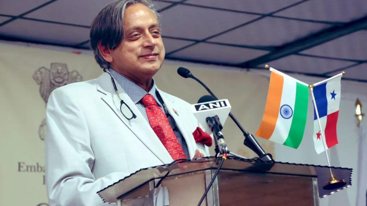 You are currently viewing ‘When we get back to India …’ : Shashi Tharoor reacts to Congress’ criticism of how Modi govt handled Operation Sindoor