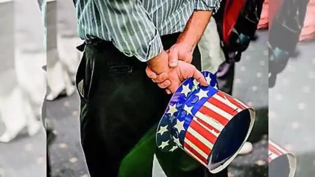 Read more about the article For Indian students, US dreams suddenly in doubt