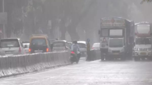 Read more about the article Heavy rainfall lashes Mumbai; IMD predicts occasional spells of light rain