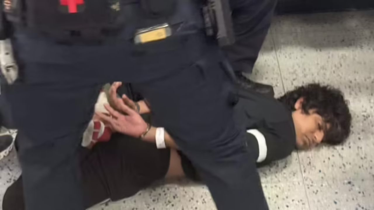 You are currently viewing ‘Behaviour not conducive for travel’: Details emerge of student from Haryana who was pinned down; will soon be deported to India