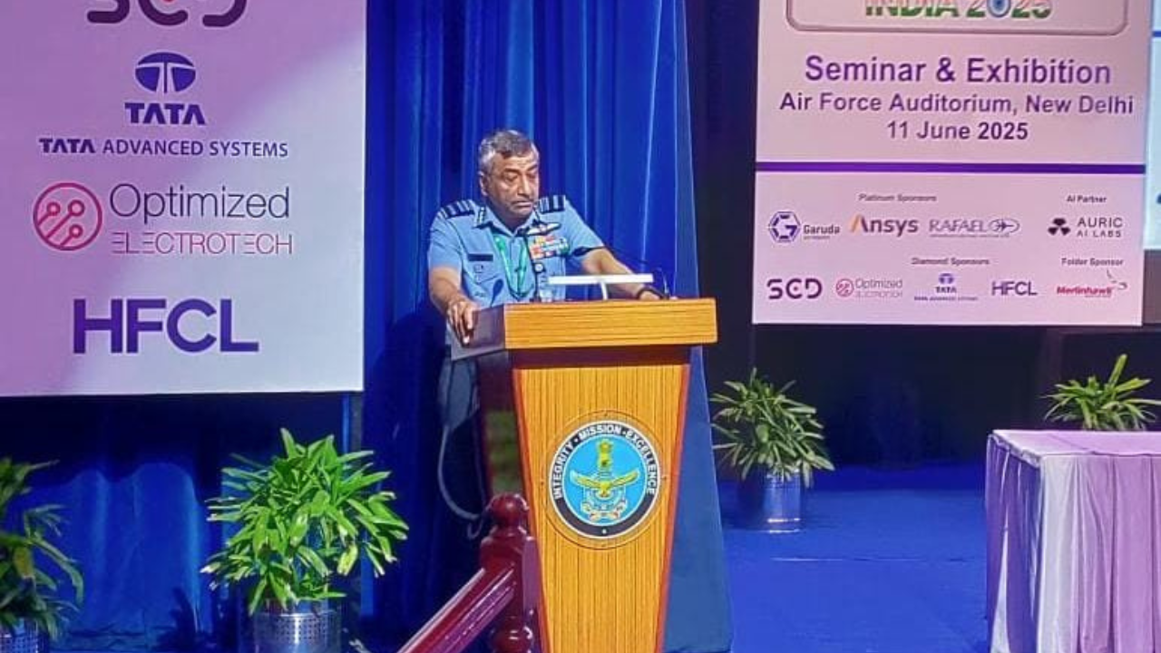 You are currently viewing Long-range precision weapons make geographical barriers irrelevant: Air Marshal Ashutosh Dixit